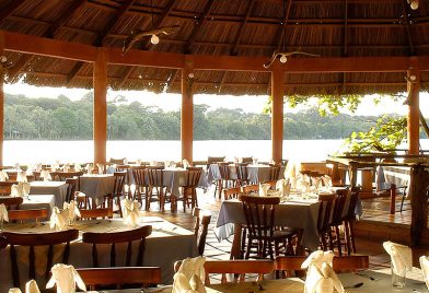 Restaurant at Laguna Lodge