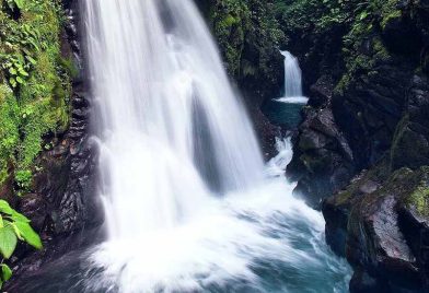 La Paz Waterfall Gardens, Poas Volcano & Doka