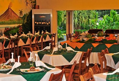 Hotel Lomas del Volcan restaurant